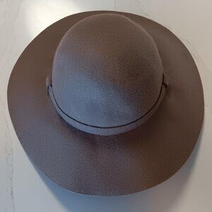 Womens Tan Hat